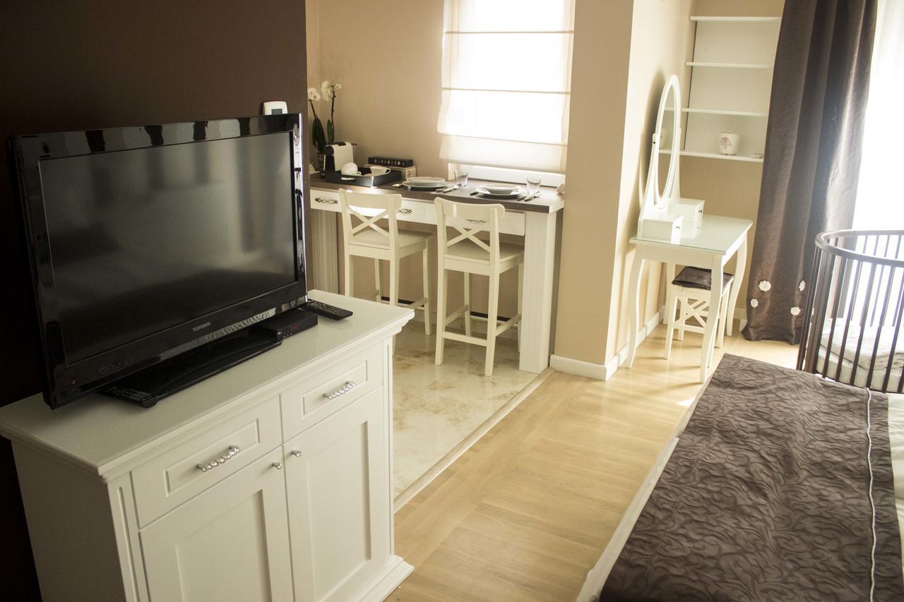 Lux New White Apartment نوفي ساد المظهر الخارجي الصورة
