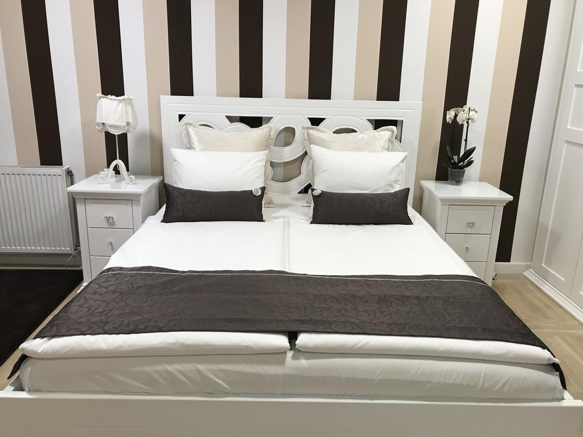 Lux New White Apartment نوفي ساد المظهر الخارجي الصورة